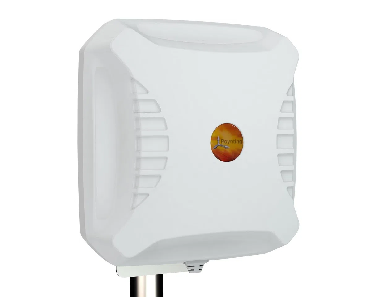 Poynting A-XpoL-0002-V3-03 Cross Polarized Lte+5g Antenne Cross Polarized Lte & 5g Antenna - 690-3800 Mhz. - Max. Gain: 11 Dbi - Bulkhead N-Type (fem