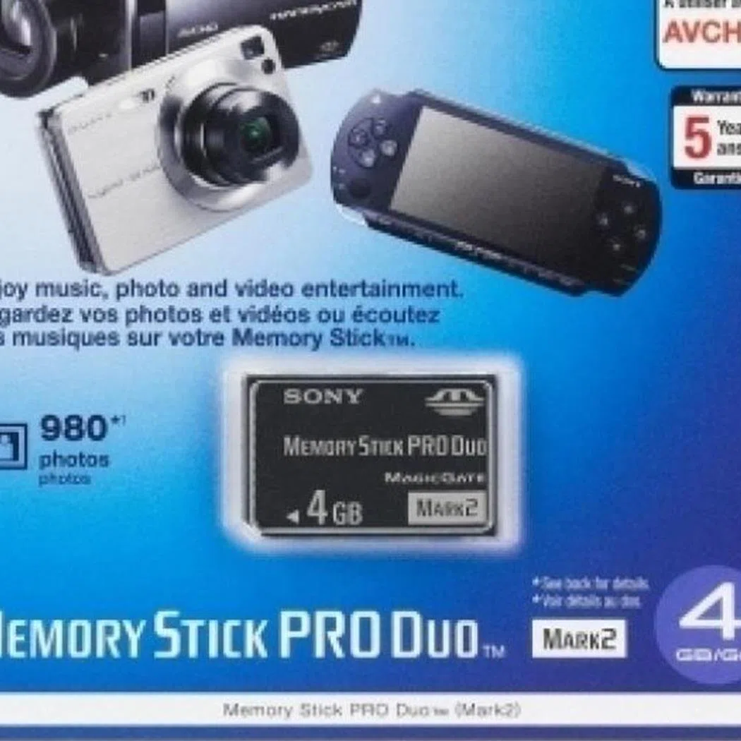 Sony 4GB Memory Stick Pro Duo + adapter 4GB MS memoria flash - Tarjeta de memoria (4 GB, MS, 15 MB/s, 2.7-3.6, 2 g, 31 x 1 x 20 mm)