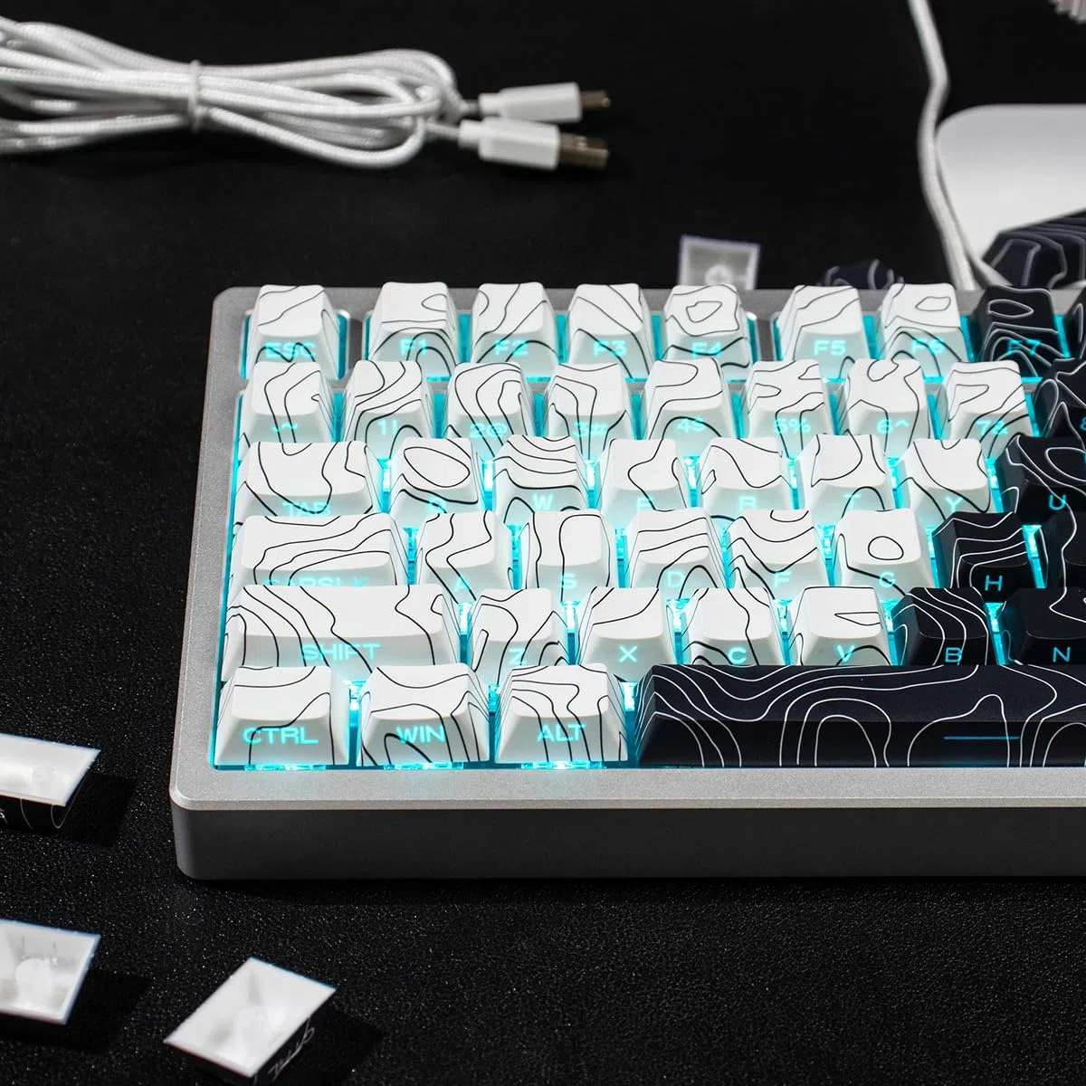 131 teclas PBT Keycaps Dye Sub Black Keycaps Cherry Profile Keycaps Compatible con 60%/65%/75%/95% Cherry Mx Switch Teclado Mecánico