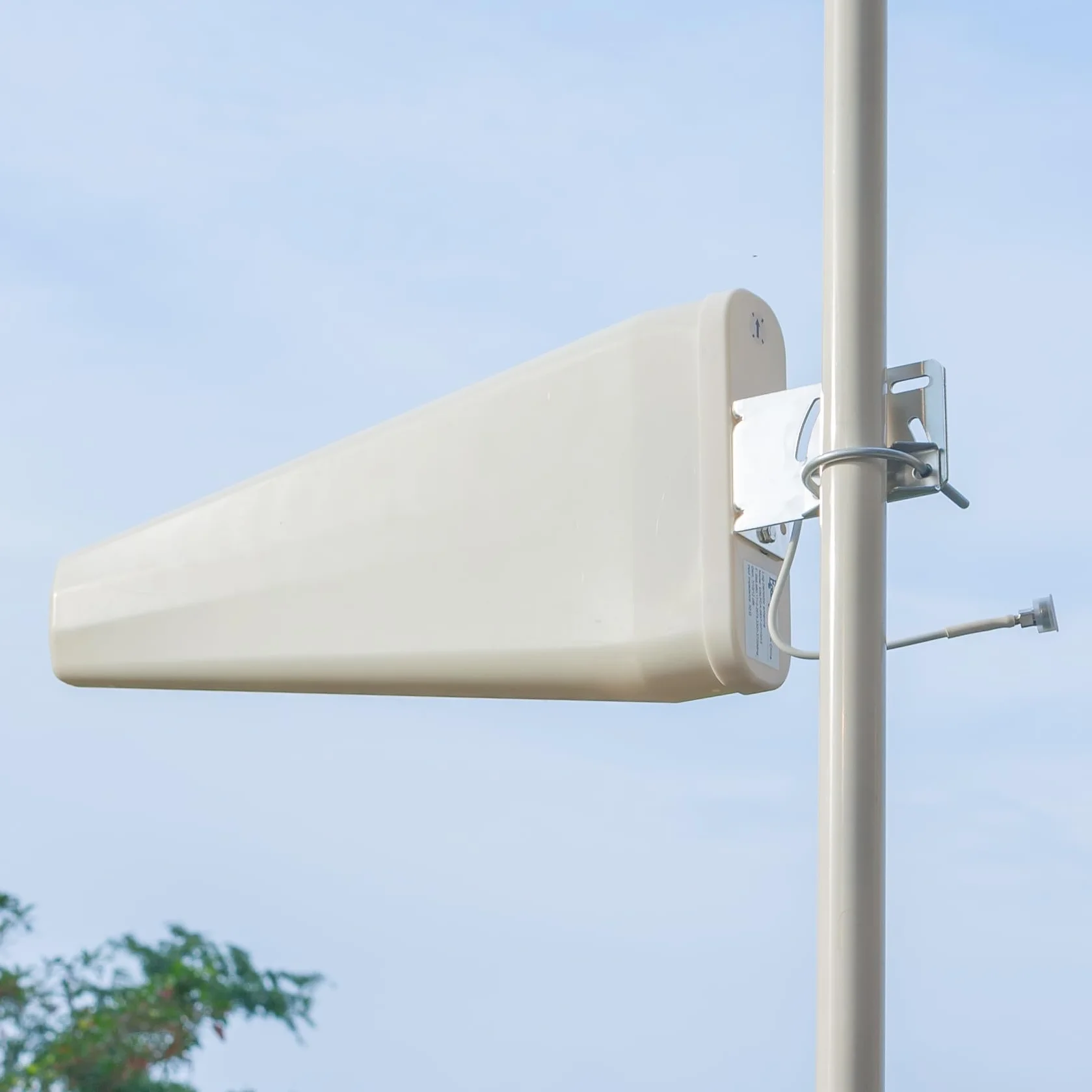 Antena FWA 5G 4G Direccional Exterior 12dBi | Compatible con Vodafone, Digi y Movistar | para Router Fijo o Zona sin Cobertura | 700 MHz - 3700 MHz | 5m Cables SMA/RP-SMA/TS9